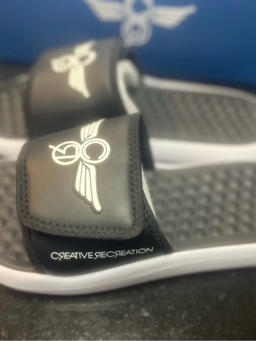 Sz Various MENS CREATIVE RECREATION VARESE SLIDES